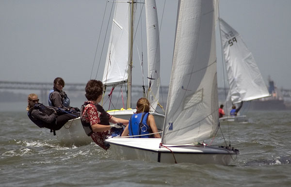 420 sailors