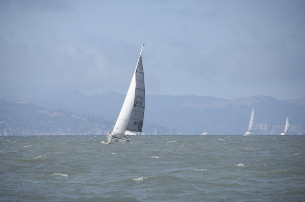 CAW_3195
